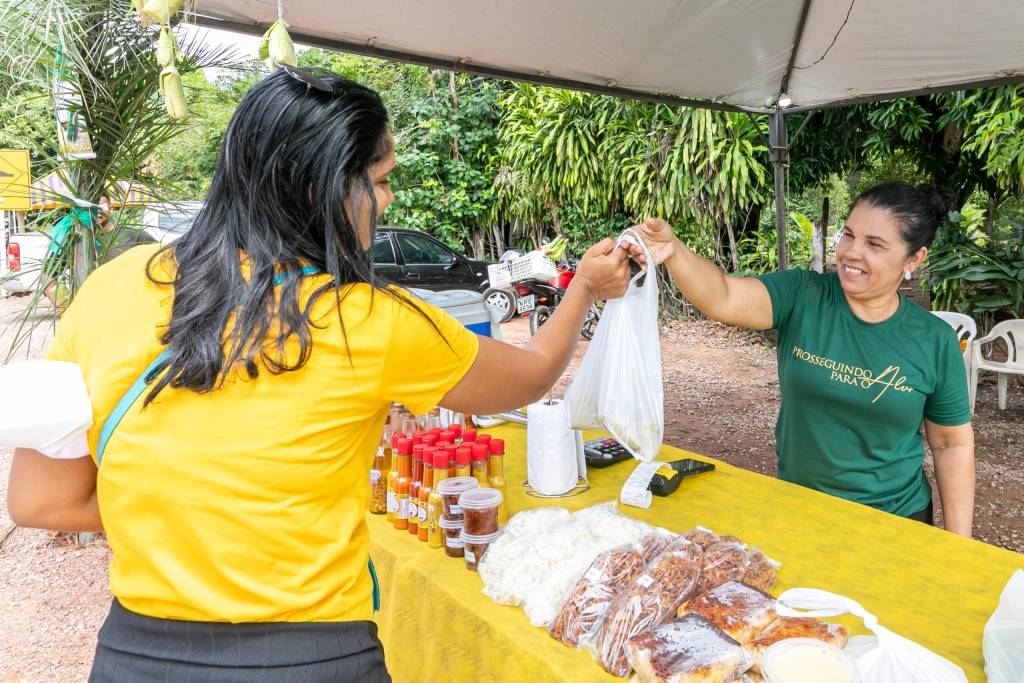 Comerciantes impulsionam economia no Festival da Pamonha na Comunidade Rio dos Peixes